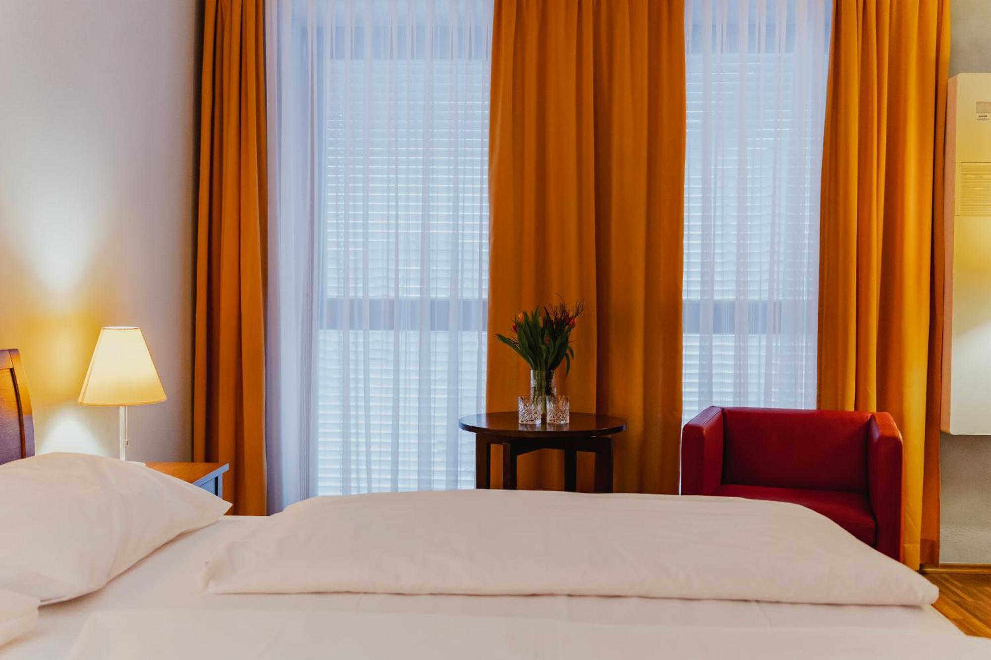Hotel Sporer Bad Radkersburg Bagian luar foto